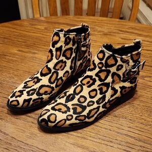 Blondo Tami Waterproof Moto Leopard Calf Hair Booties Size 6